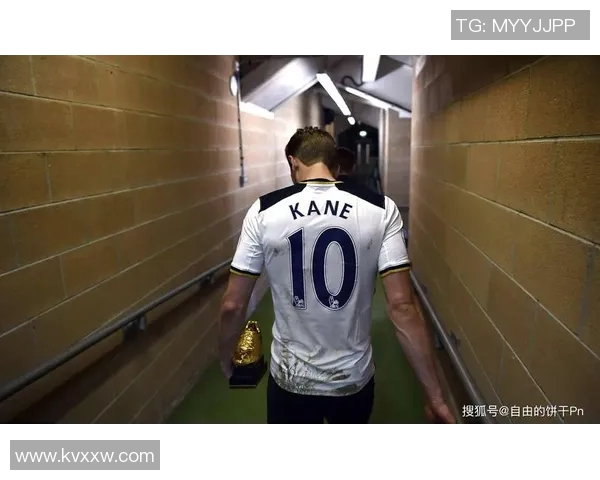 凯恩：从足球天才到传奇教练的辉煌人生与执教之路探秘