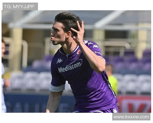 弗拉霍维奇：年轻前锋如何在国际赛场上崭露头角与未来展望