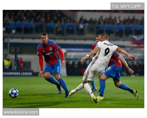 比尔森与皇马激战即将开启全程直播精彩不容错过