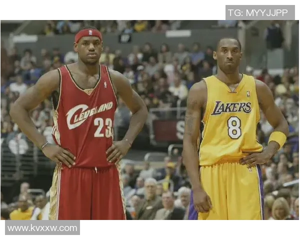 勒布朗詹姆斯与科比布莱恩特的传奇对决与篮球时代的巅峰较量 勒布朗詹姆斯与科比布莱恩特的传奇对决与篮球时代的巅峰较量